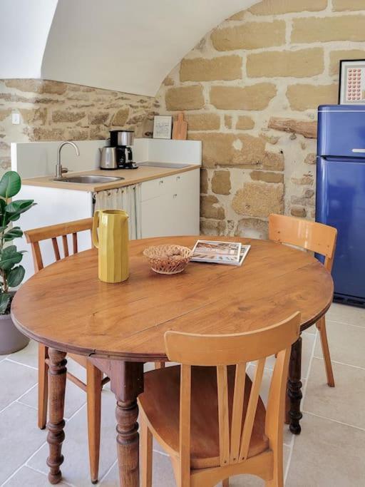 Studio Spacieux De Caractere Montaren-et-Saint-Médiers Exteriör bild